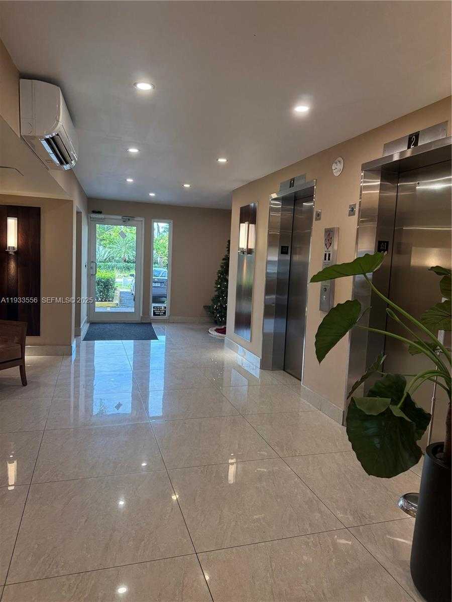 Small Image of 200 DIPLOMAT PKWY #530, Hallandale Beach Number 20