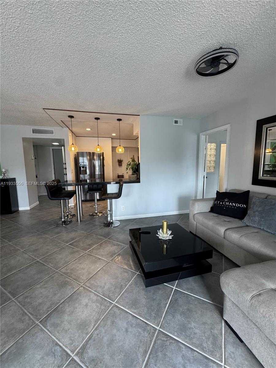 Small Image of 200 DIPLOMAT PKWY #530, Hallandale Beach Number 8