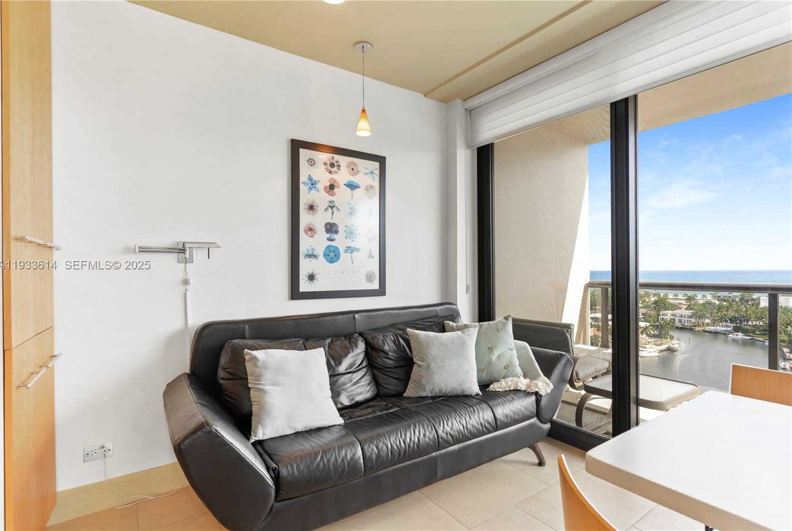 Small Image of 19667 TURNBERRY WAY #17K, Aventura Number 13