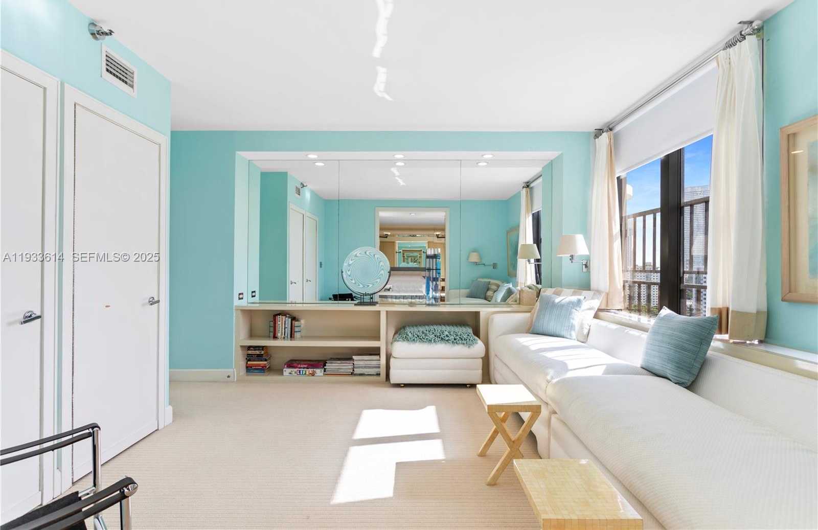 Small Image of 19667 TURNBERRY WAY #17K, Aventura Number 18