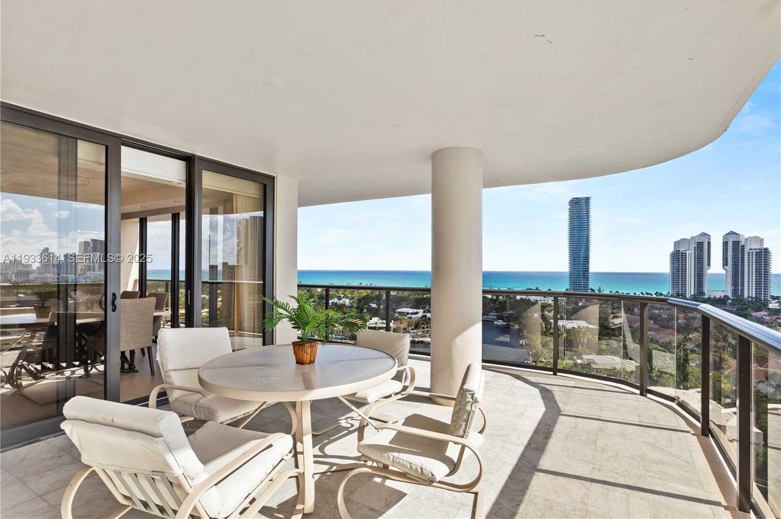 Small Image of 19667 TURNBERRY WAY #17K, Aventura Number 2