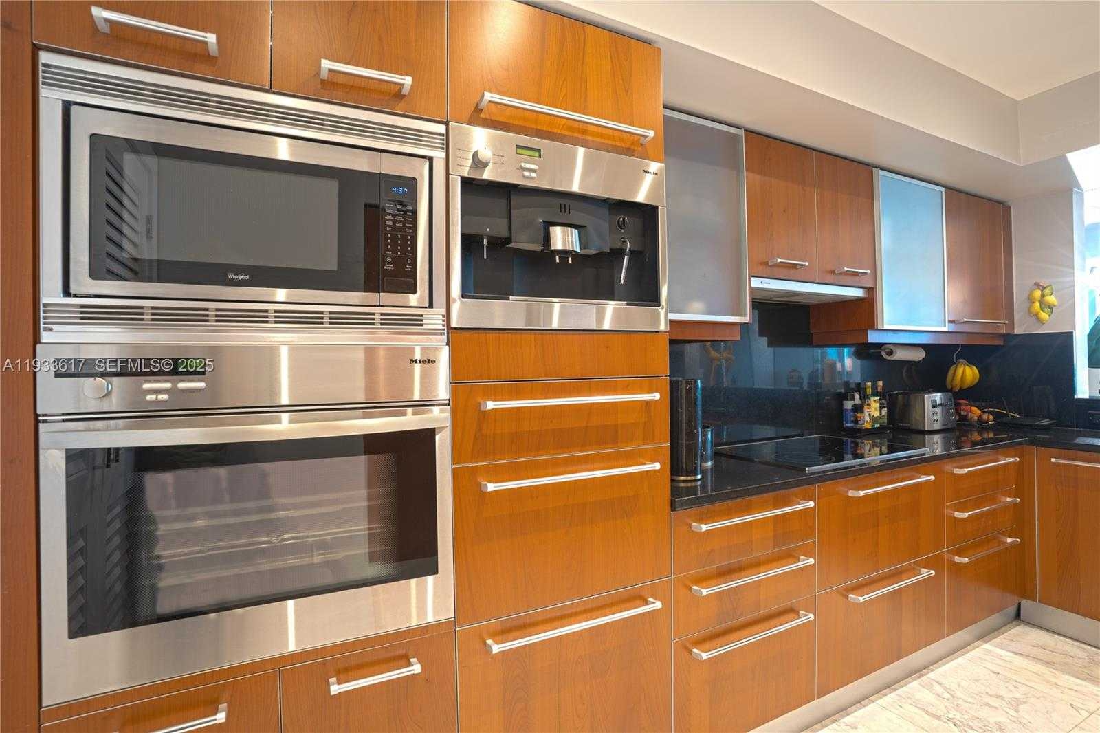 Small Image of 1331 BRICKELL BAY DR #1609, Miami Number 28