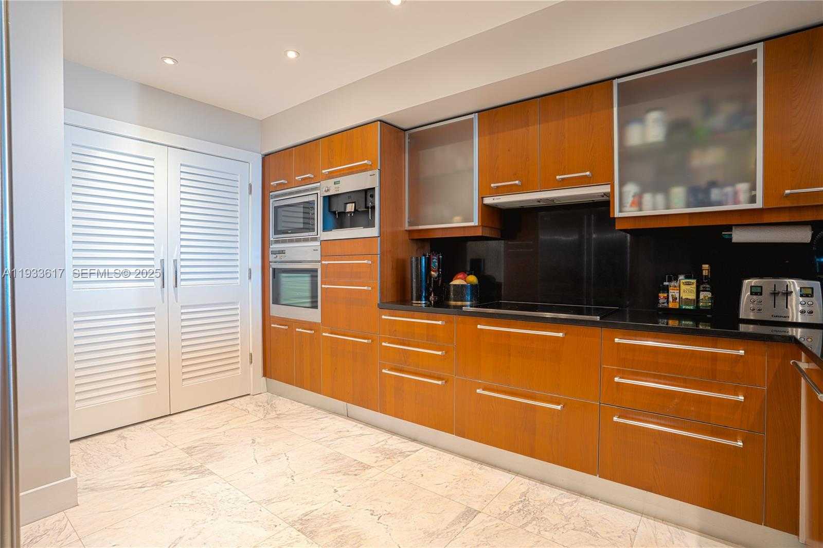 Small Image of 1331 BRICKELL BAY DR #1609, Miami Number 30