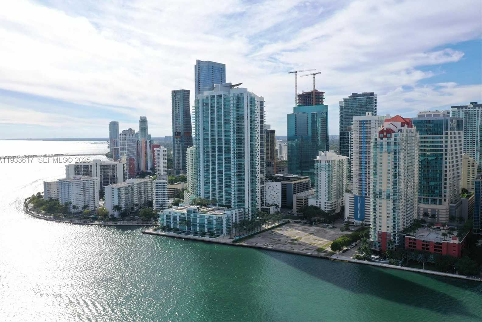 Small Image of 1331 BRICKELL BAY DR #1609, Miami Number 4