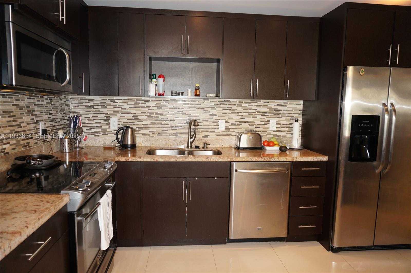 Small Image of 19390 COLLINS AVE #PH-26, Sunny Isles Beach Number 9