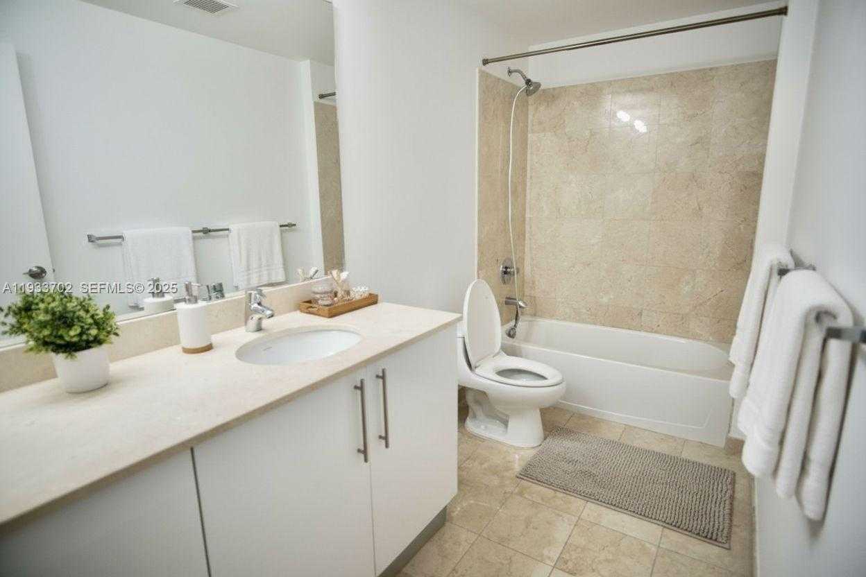 Small Image of 3330 NORTH EAST 190TH ST #1112, Aventura Number 29