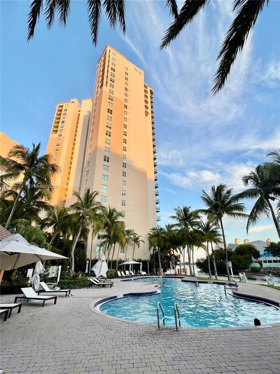 Small Image of 3330 NORTH EAST 190TH ST #1112, Aventura Number 4