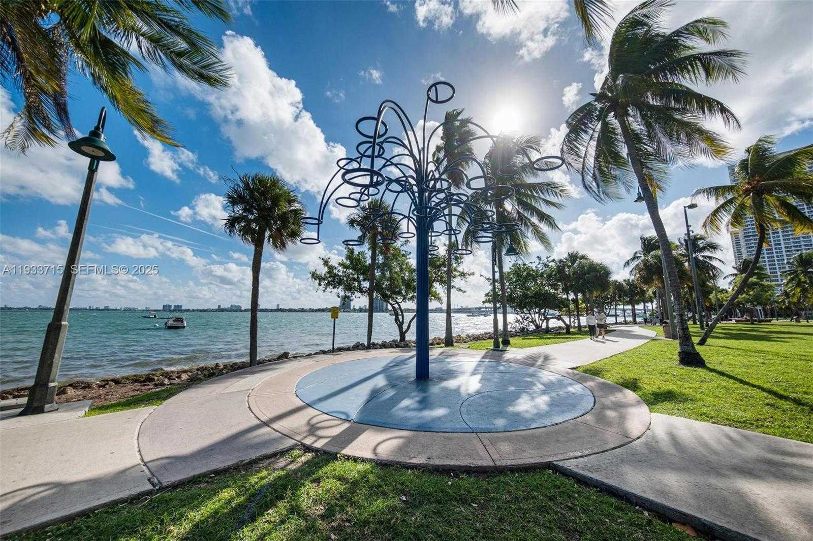 Small Image of 1800 NORTH BAYSHORE DR #3206, Miami Number 31