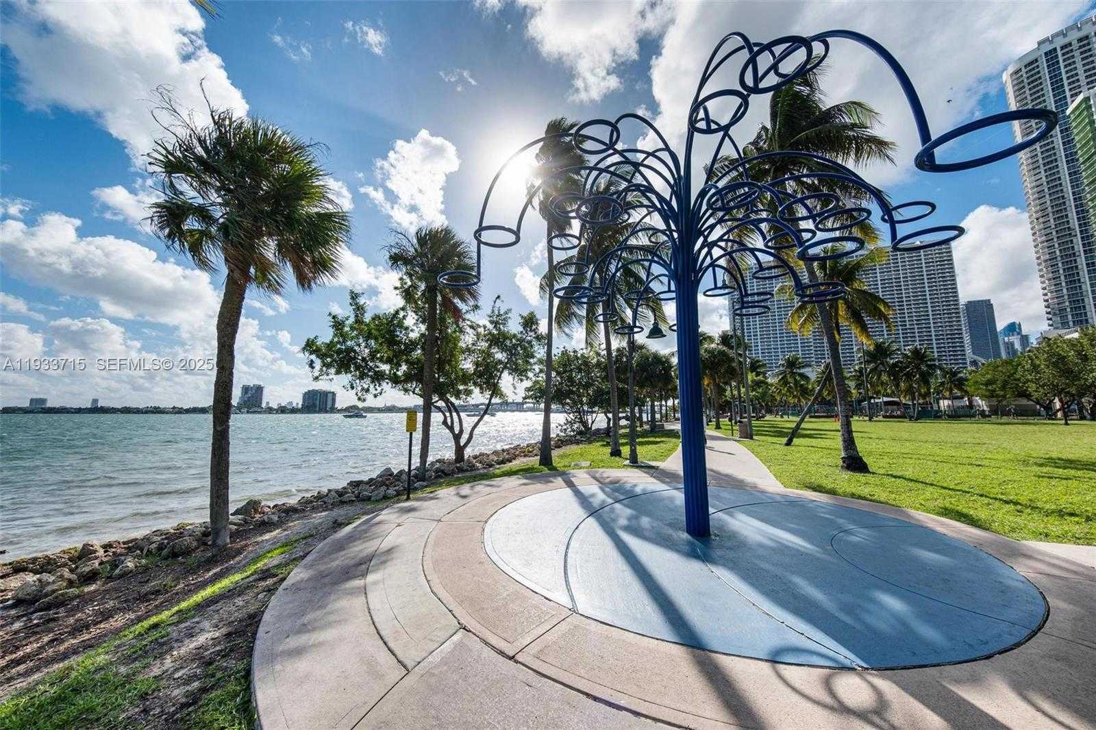 Small Image of 1800 NORTH BAYSHORE DR #3206, Miami Number 32