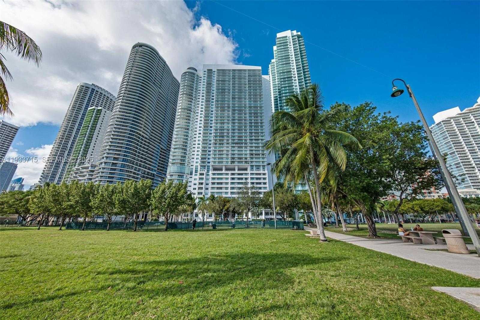 Small Image of 1800 NORTH BAYSHORE DR #3206, Miami Number 35
