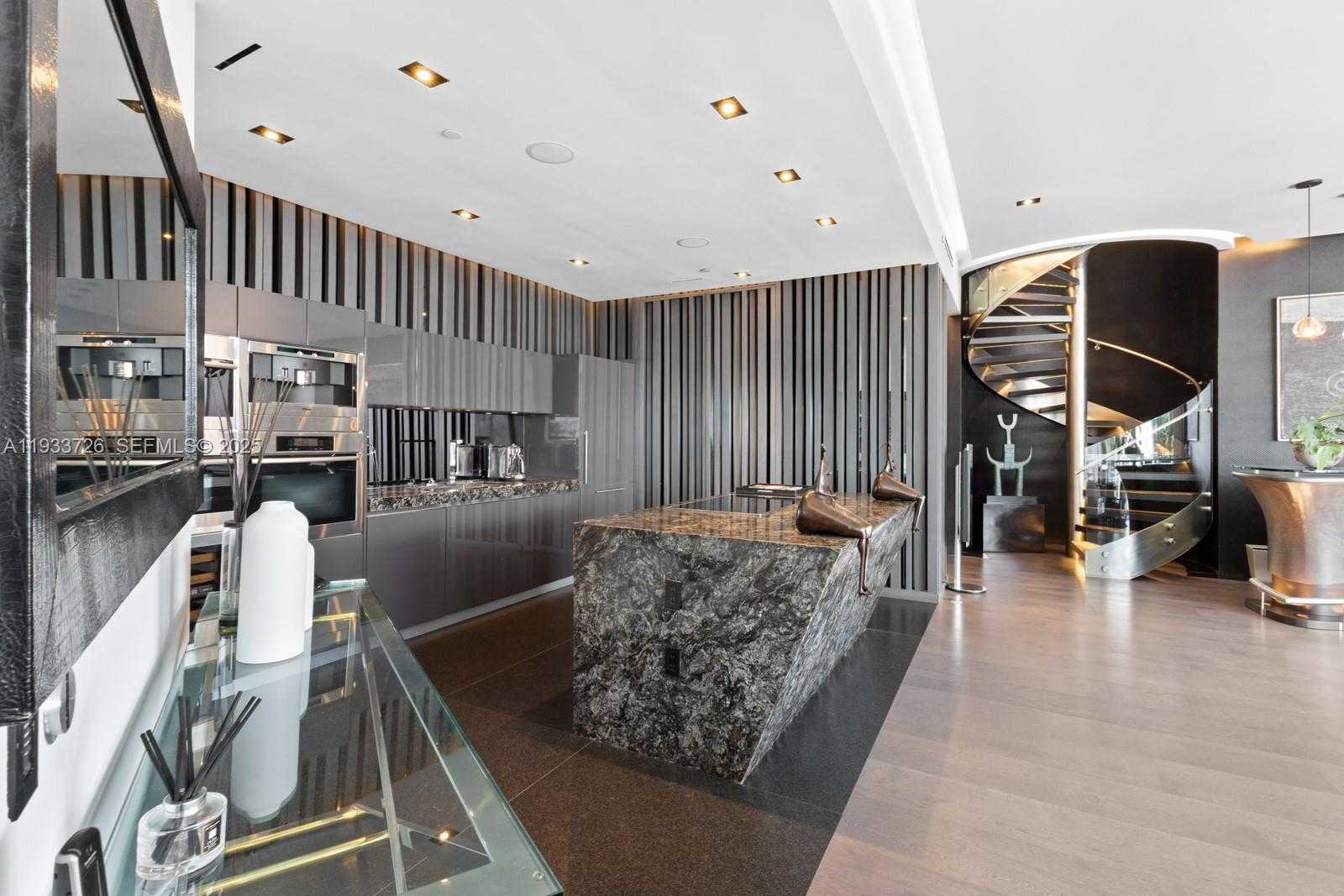 Small Image of 200 BISCAYNE BOULEVARD WAY #PH-5404, Miami Number 10