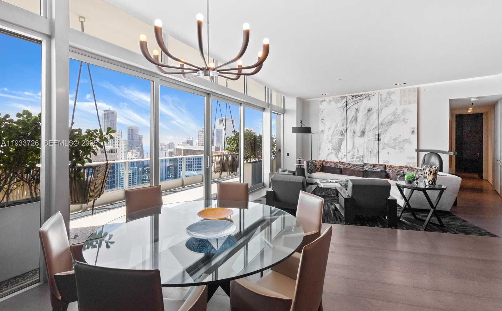 Small Image of 200 BISCAYNE BOULEVARD WAY #PH-5404, Miami Number 18