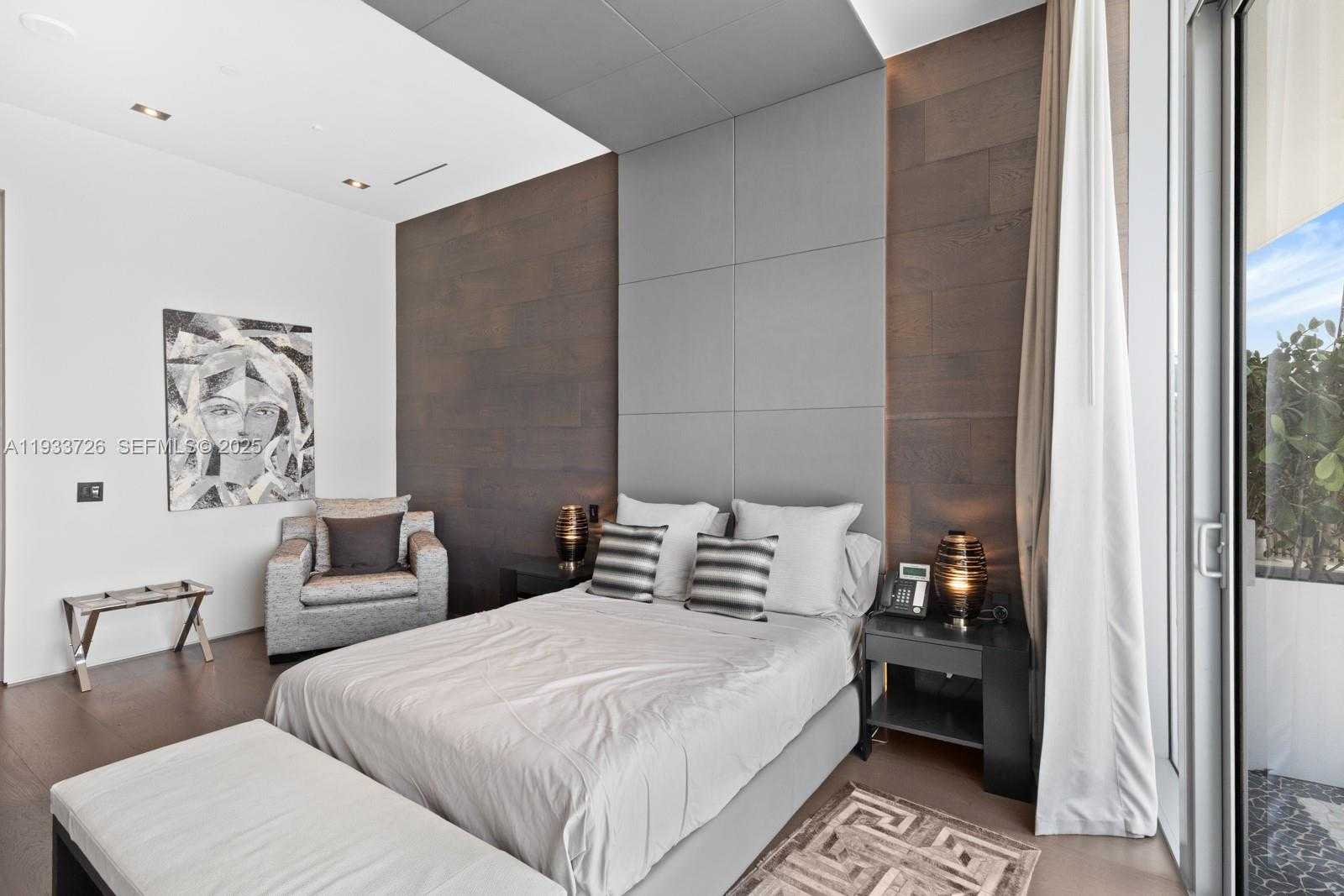 Small Image of 200 BISCAYNE BOULEVARD WAY #PH-5404, Miami Number 37