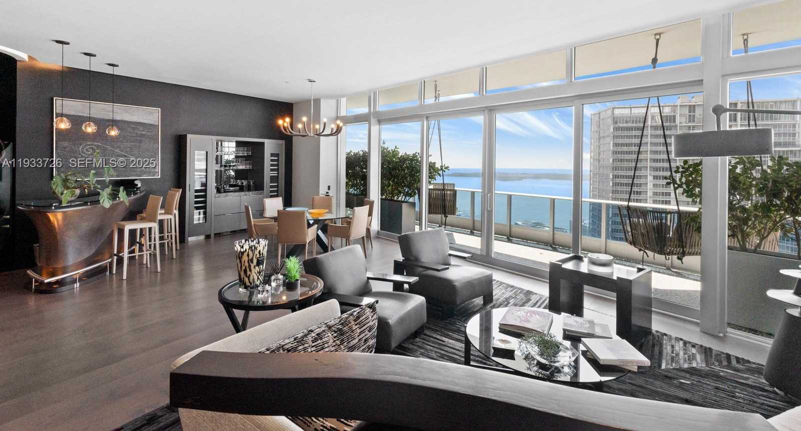 Small Image of 200 BISCAYNE BOULEVARD WAY #PH-5404, Miami Number 4