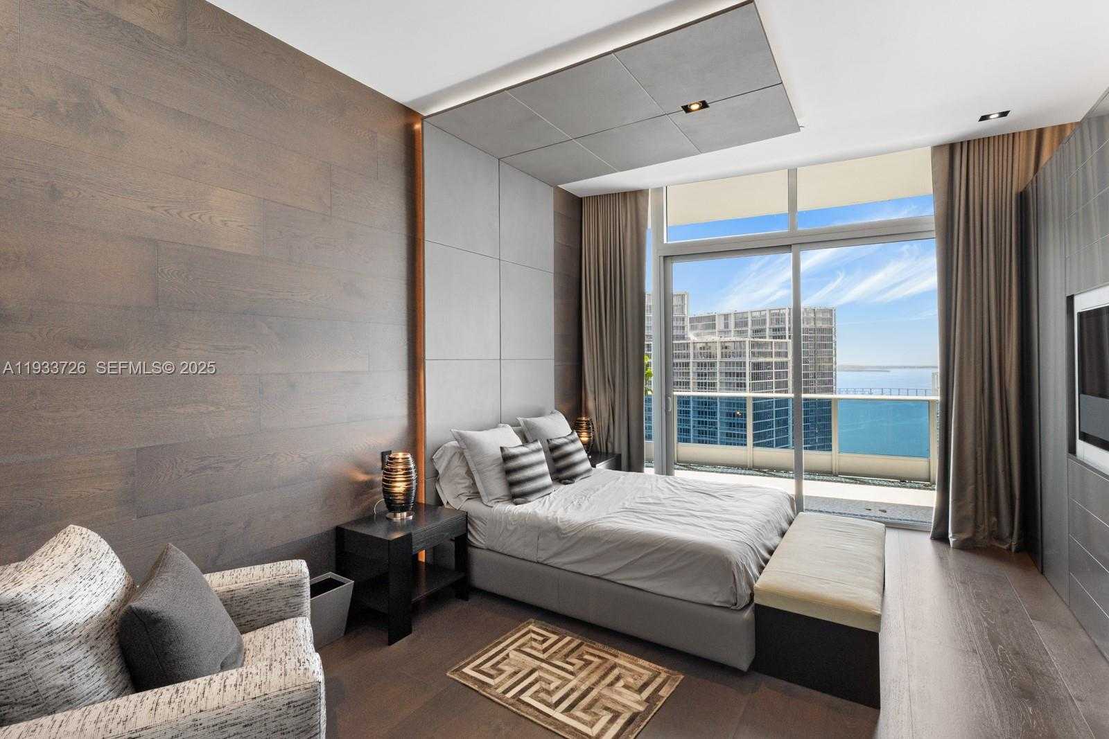 Small Image of 200 BISCAYNE BOULEVARD WAY #PH-5404, Miami Number 43