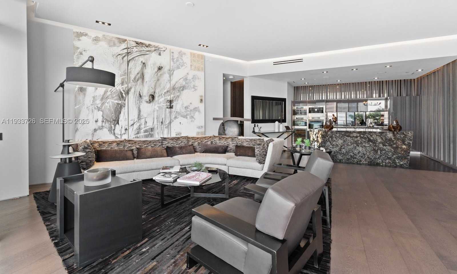 Small Image of 200 BISCAYNE BOULEVARD WAY #PH-5404, Miami Number 7