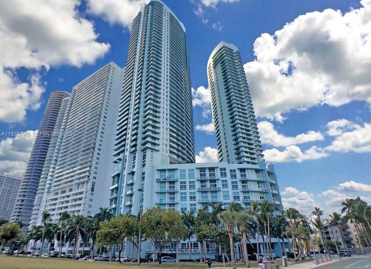 Small Image of 1900 NORTH BAYSHORE DR #3705, Miami Number 1