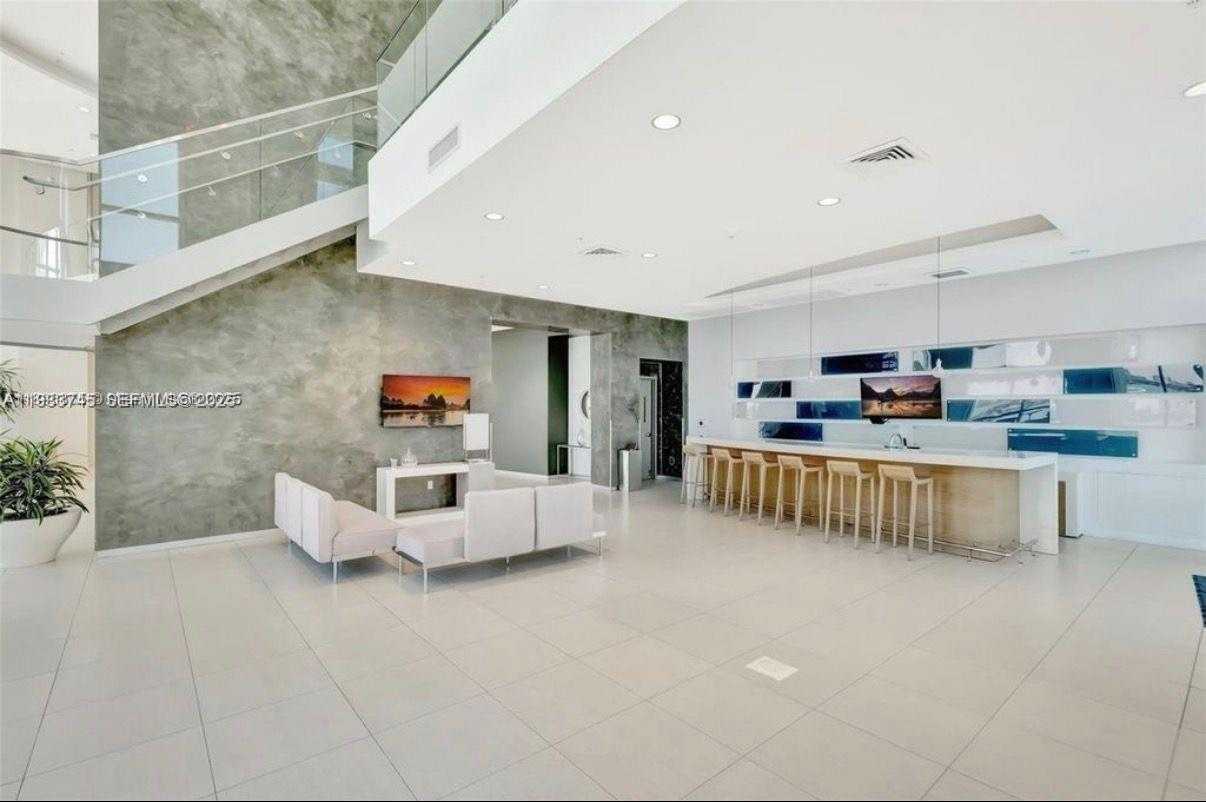 Small Image of 1900 NORTH BAYSHORE DR #3705, Miami Number 12