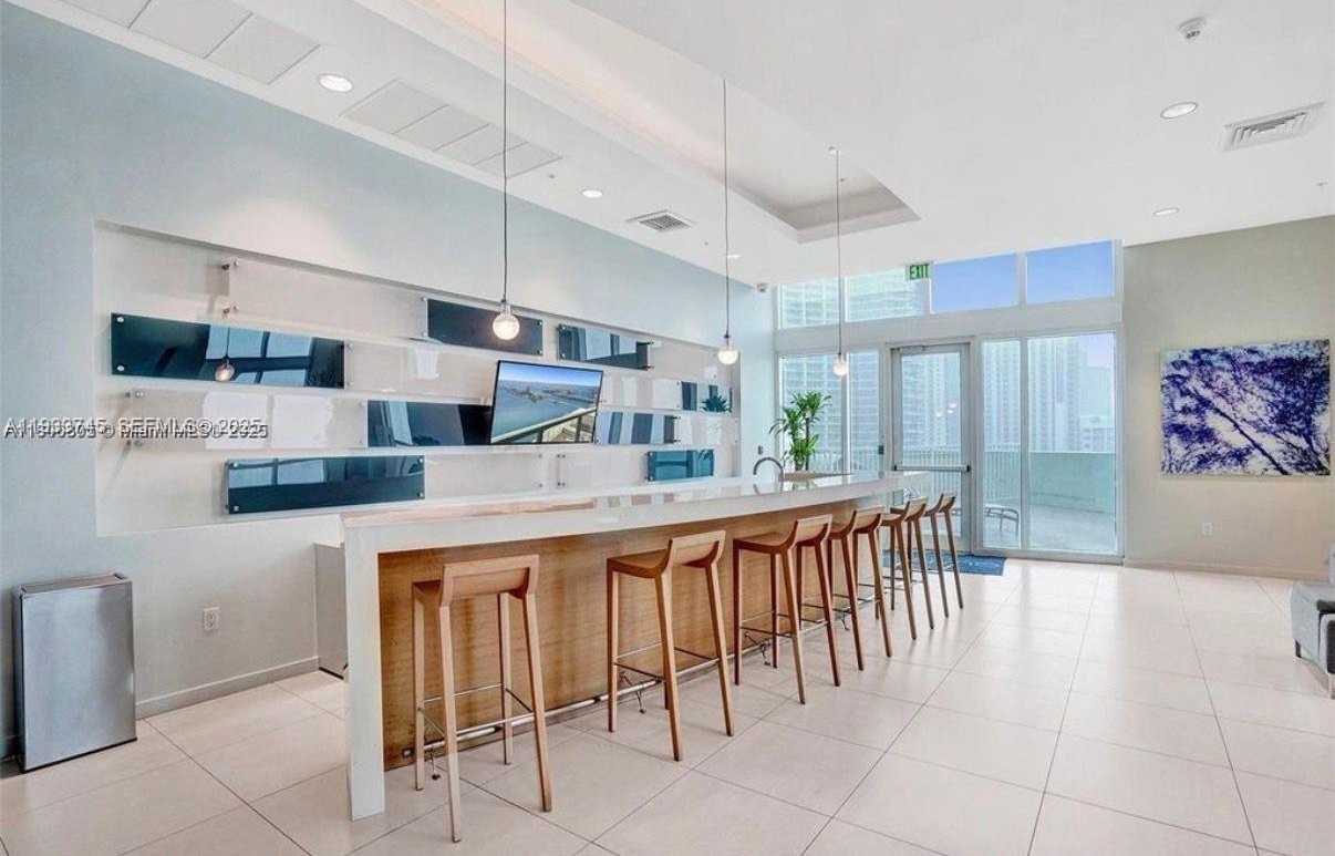 Small Image of 1900 NORTH BAYSHORE DR #3705, Miami Number 13