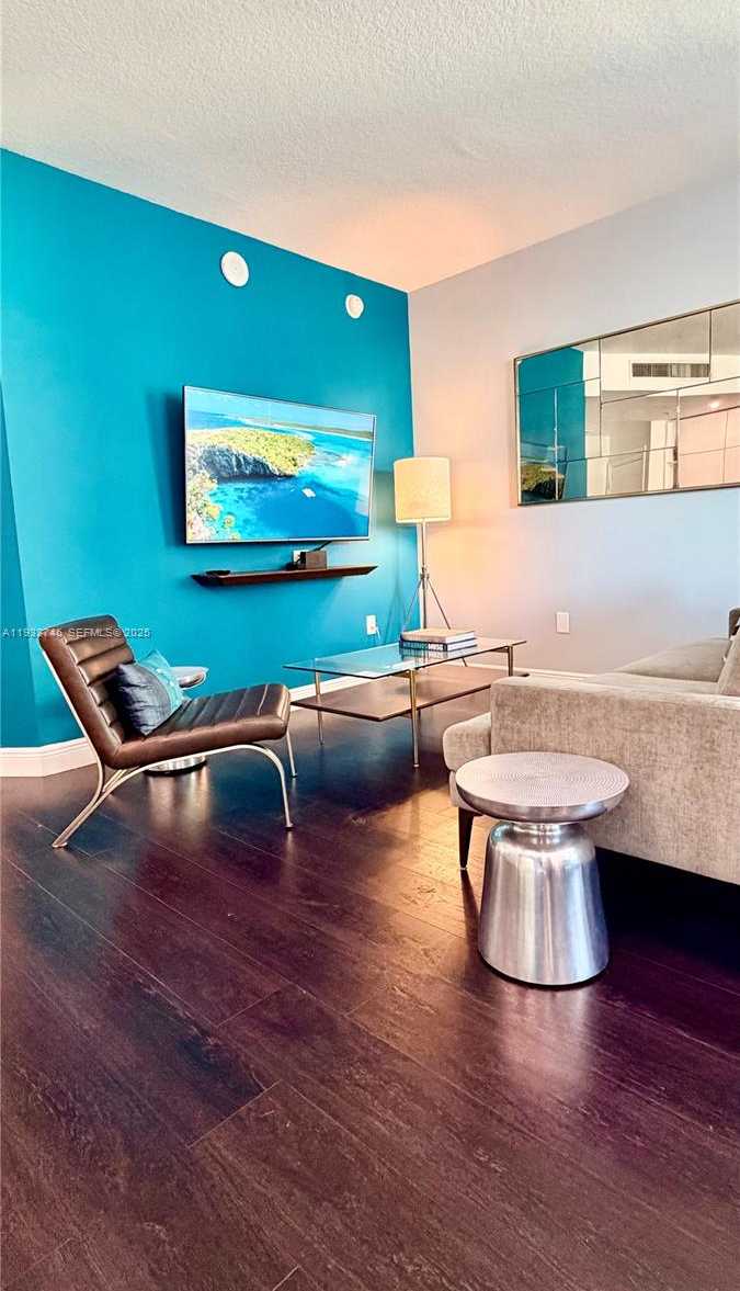 Small Image of 1900 NORTH BAYSHORE DR #3705, Miami Number 21