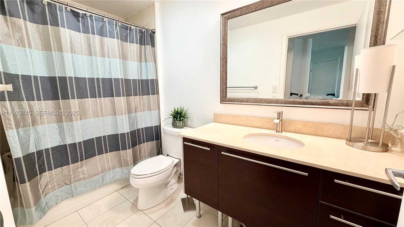 Small Image of 1900 NORTH BAYSHORE DR #3705, Miami Number 32