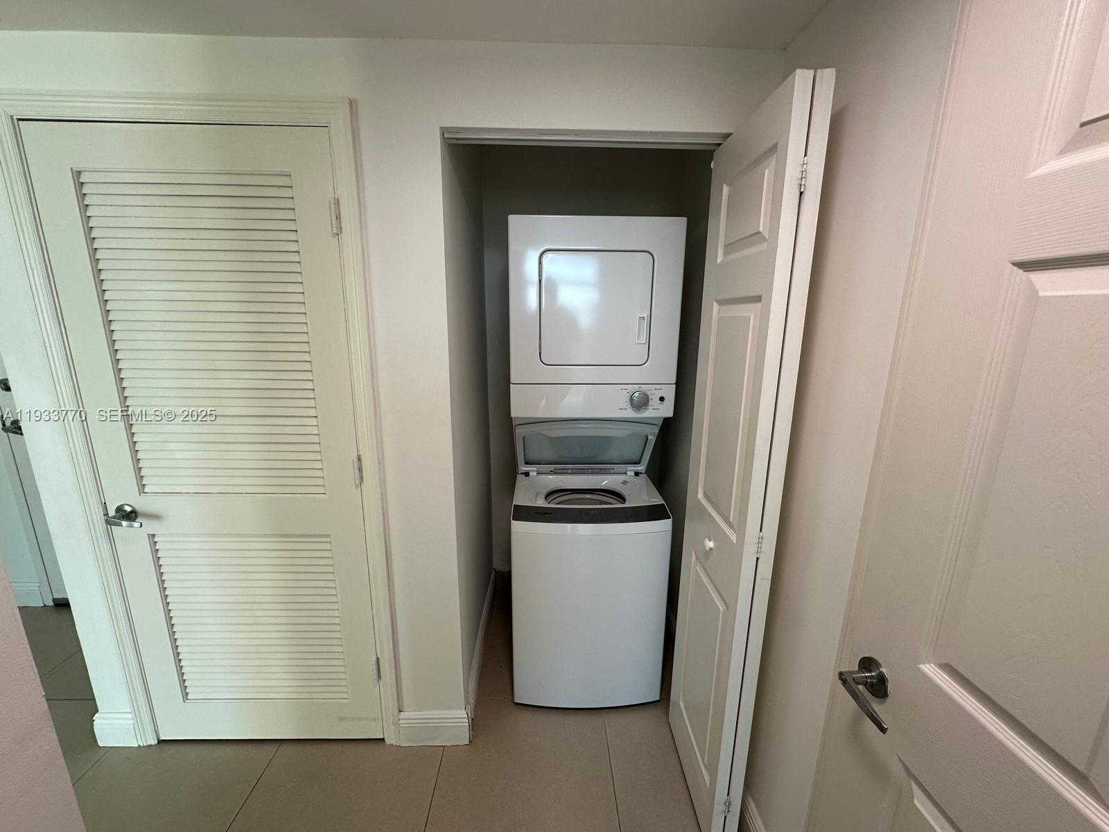 Small Image of 140 SOUTH DIXIE HWY #631, Hollywood Number 11