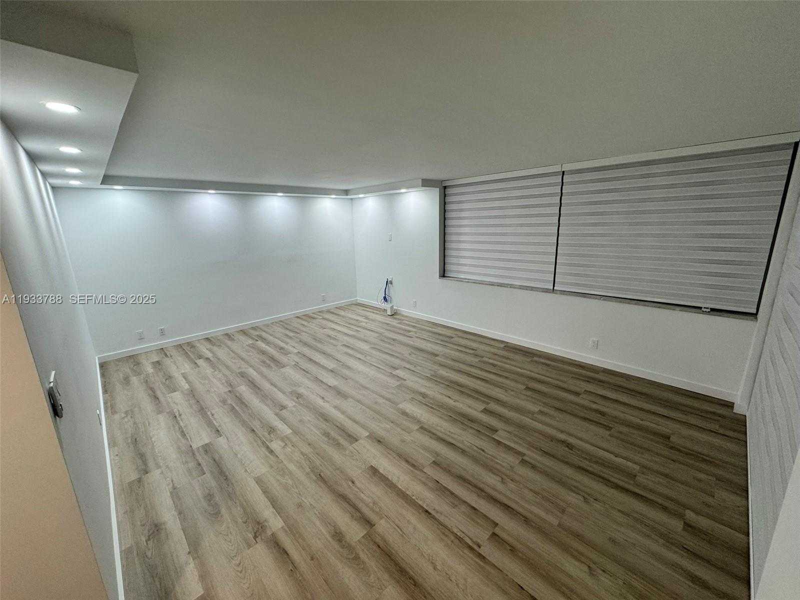 Small Image of 20441 NORTH EAST 30TH AVE #214-9, Aventura Number 11