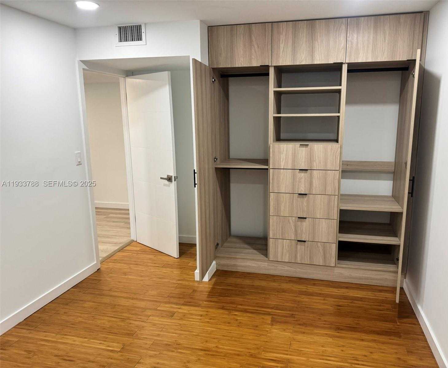 Small Image of 20441 NORTH EAST 30TH AVE #214-9, Aventura Number 27