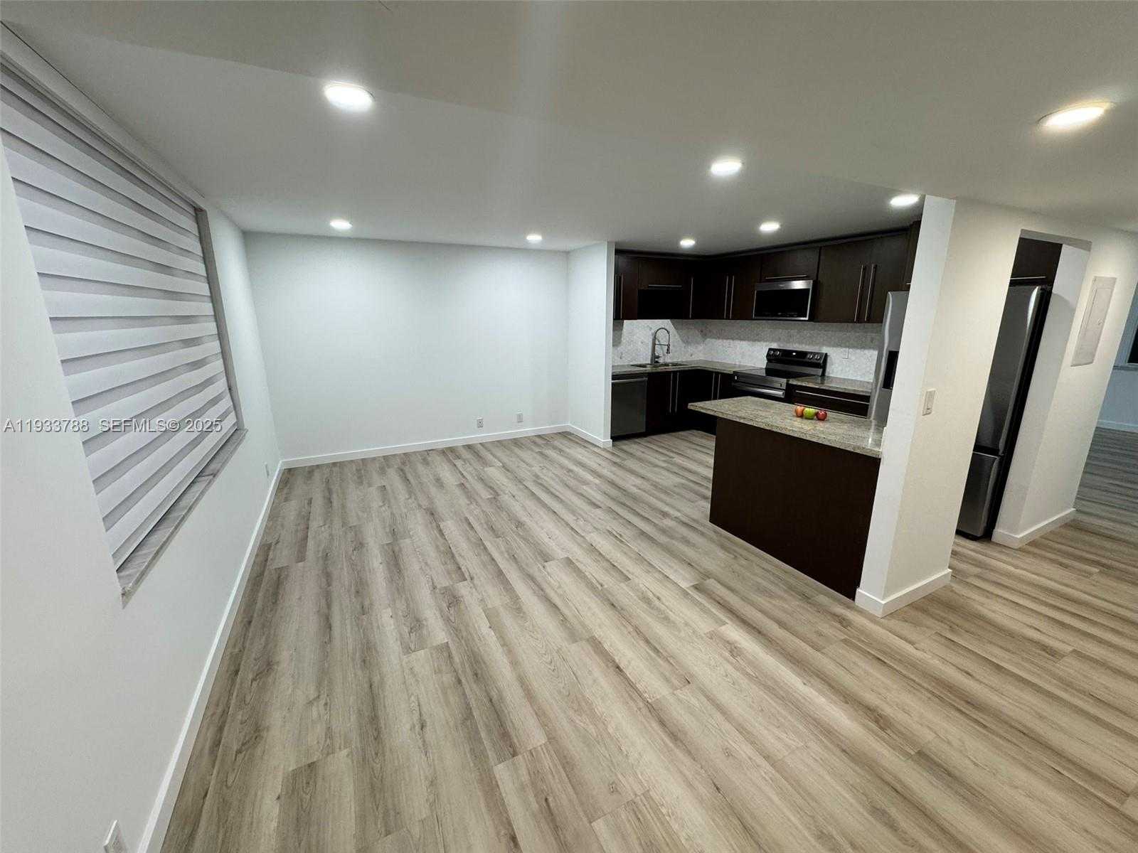 Small Image of 20441 NORTH EAST 30TH AVE #214-9, Aventura Number 3