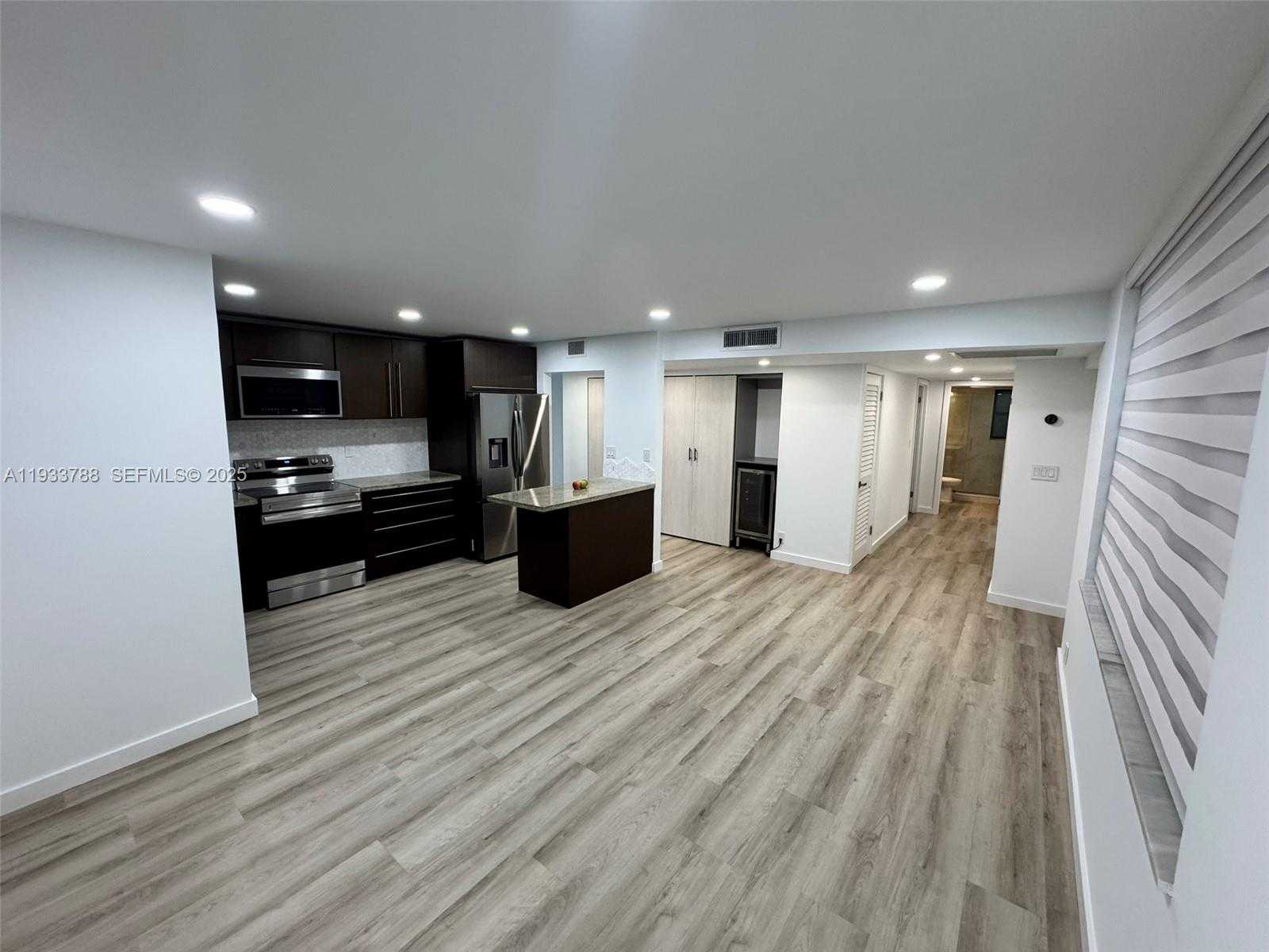 Small Image of 20441 NORTH EAST 30TH AVE #214-9, Aventura Number 4