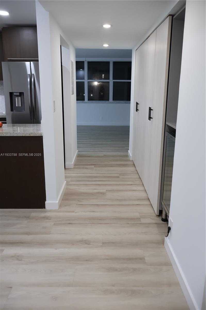 Small Image of 20441 NORTH EAST 30TH AVE #214-9, Aventura Number 8