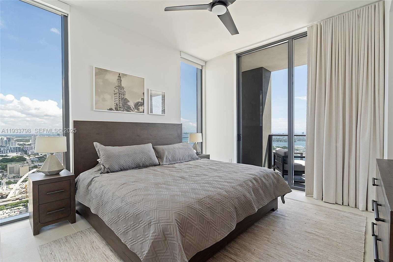 Small Image of 159 NORTH EAST 6TH ST #5015, Miami Number 19