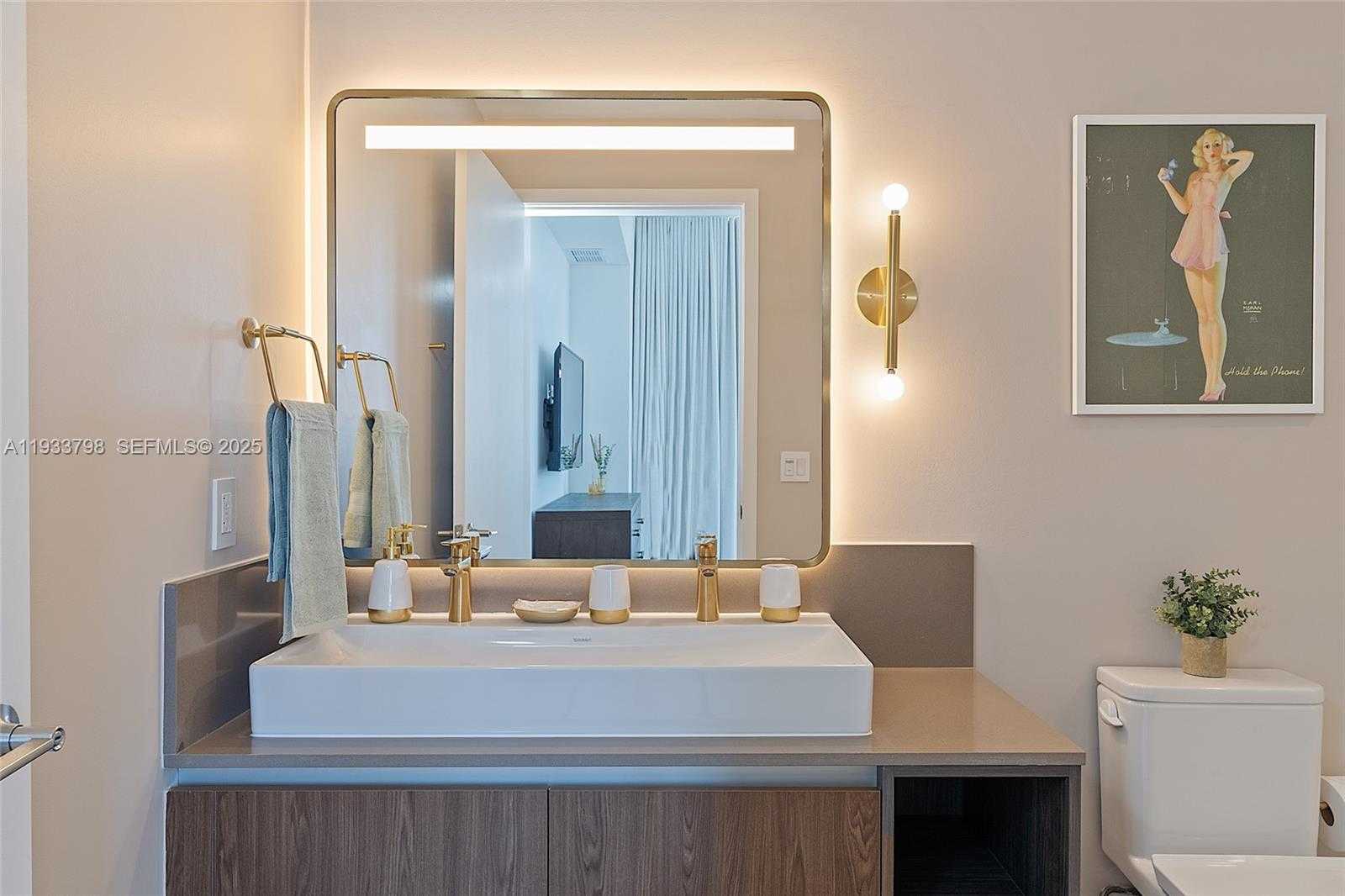 Small Image of 159 NORTH EAST 6TH ST #5015, Miami Number 21