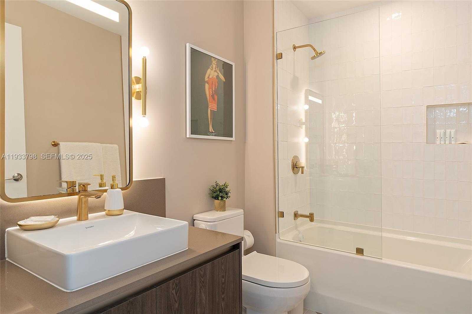 Small Image of 159 NORTH EAST 6TH ST #5015, Miami Number 26