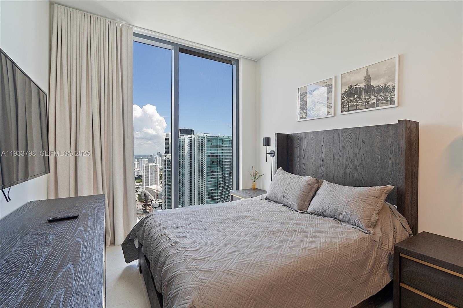 Small Image of 159 NORTH EAST 6TH ST #5015, Miami Number 33