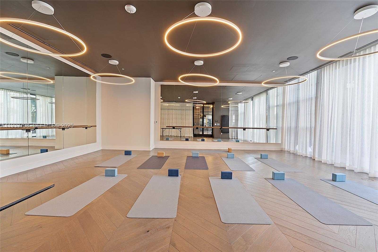 Small Image of 159 NORTH EAST 6TH ST #5015, Miami Number 44