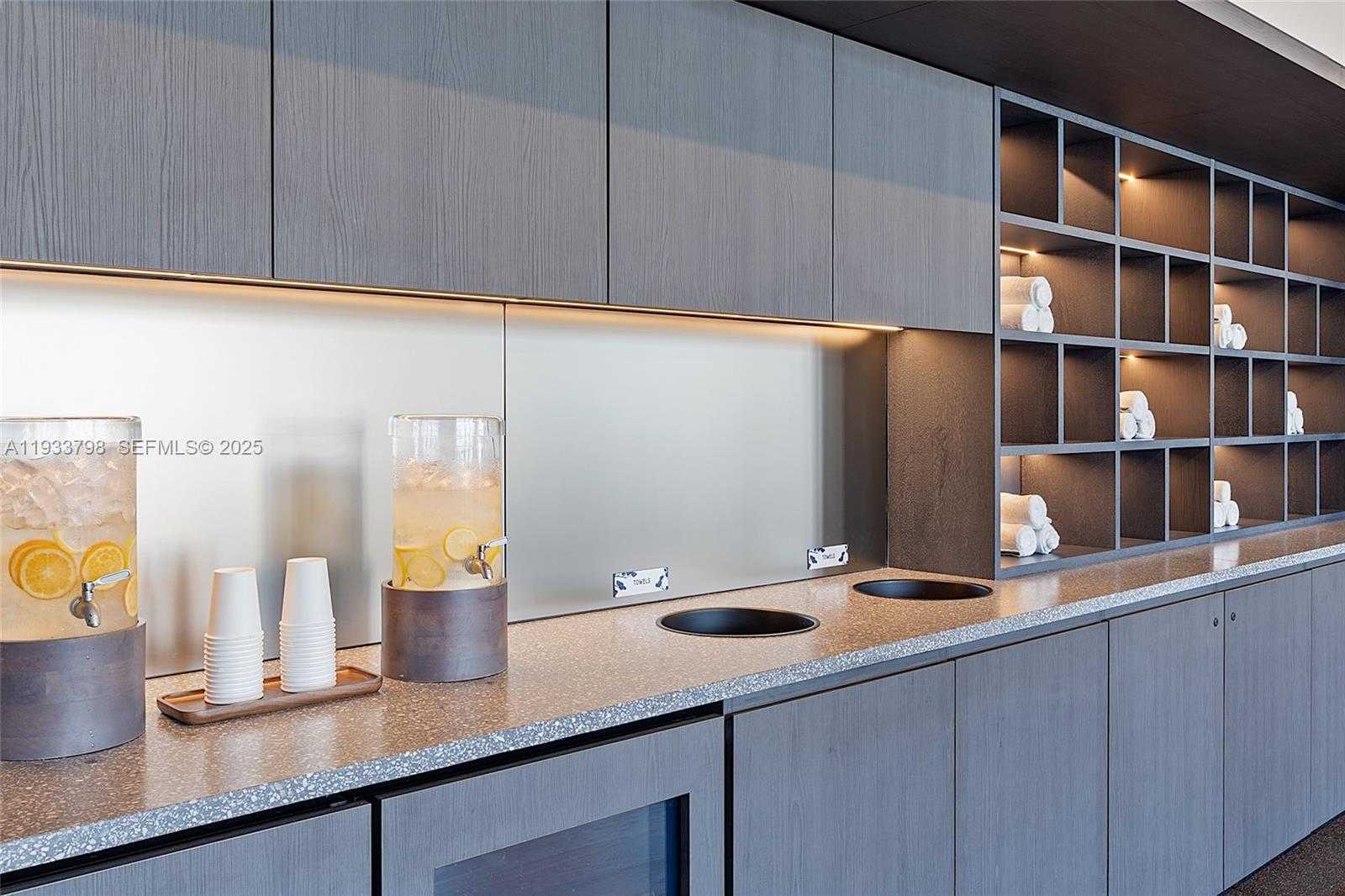 Small Image of 159 NORTH EAST 6TH ST #5015, Miami Number 45