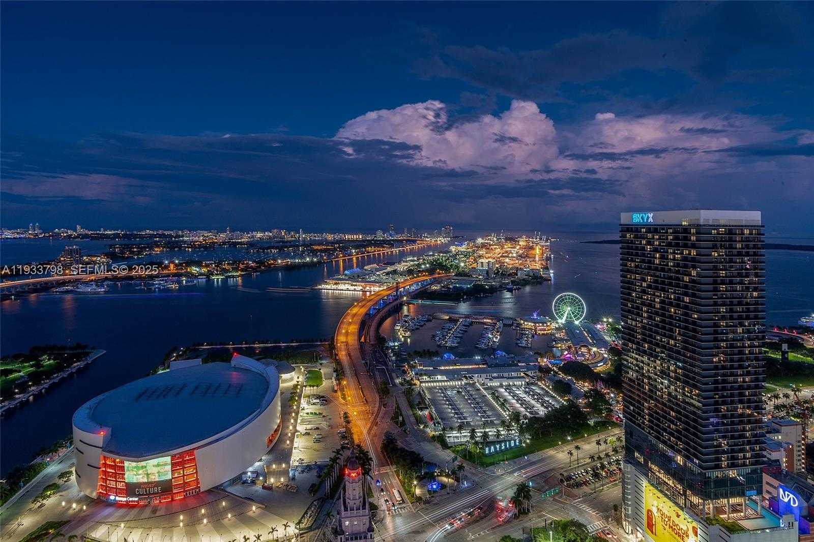 Small Image of 159 NORTH EAST 6TH ST #5015, Miami Number 57