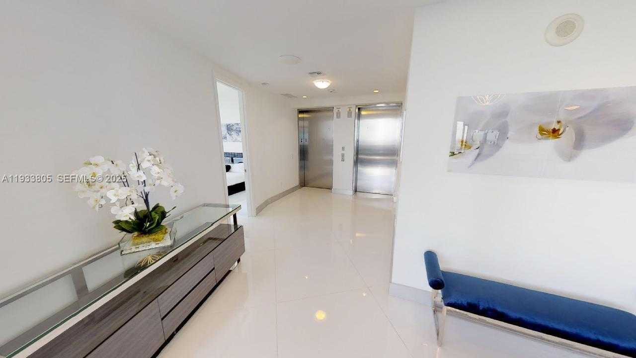 Small Image of 18555 COLLINS AVE #4604, Miami Beach Number 14