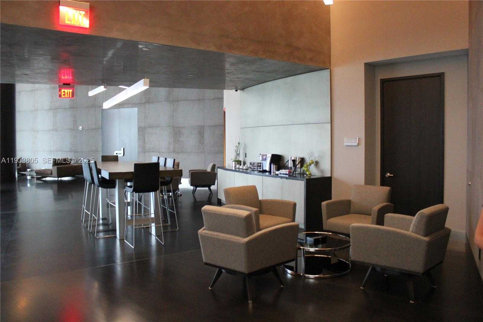 Small Image of 18555 COLLINS AVE #4604, Miami Beach Number 8