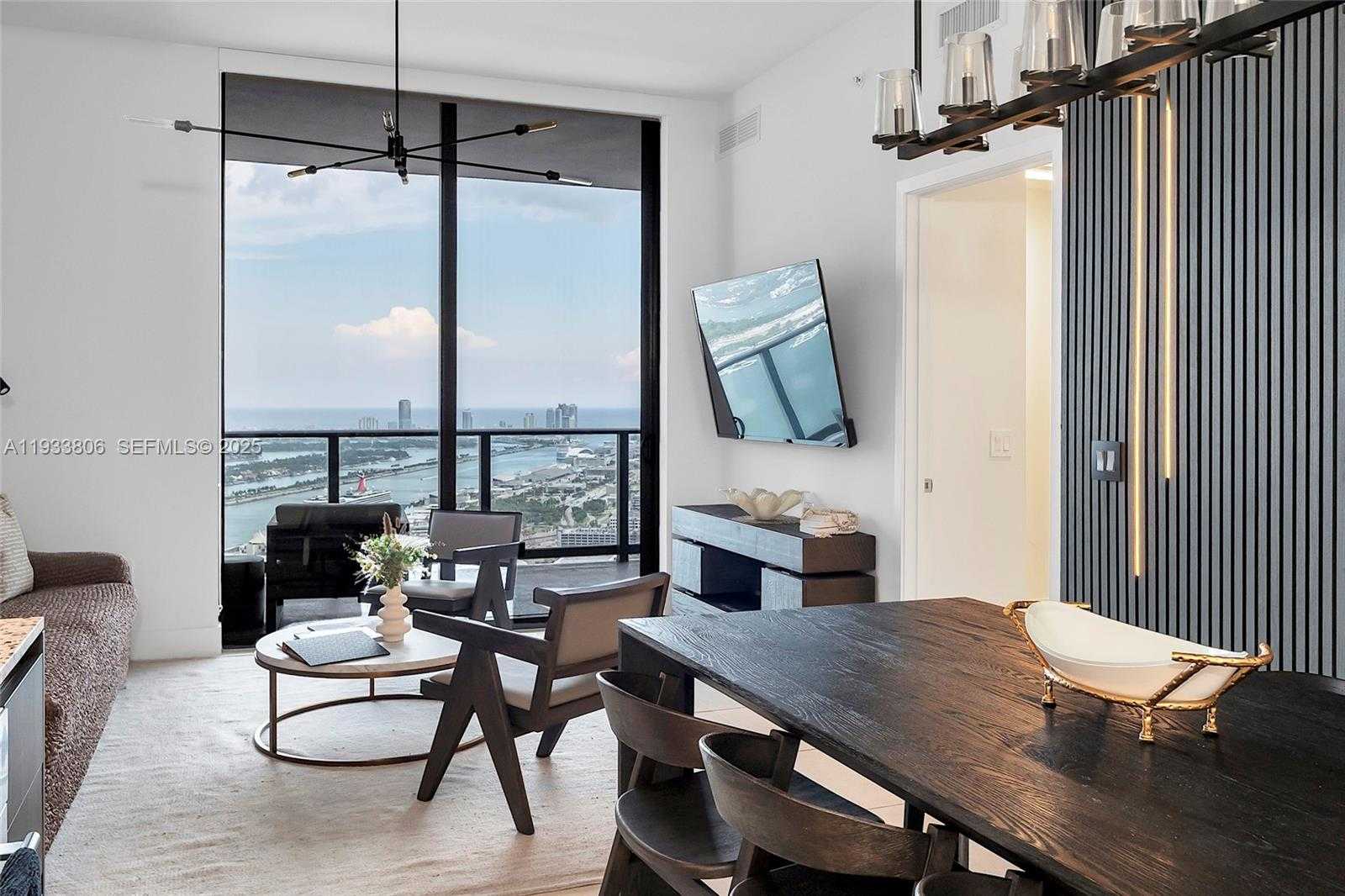 Small Image of 159 NORTH EAST 6TH ST #5016, Miami Number 19