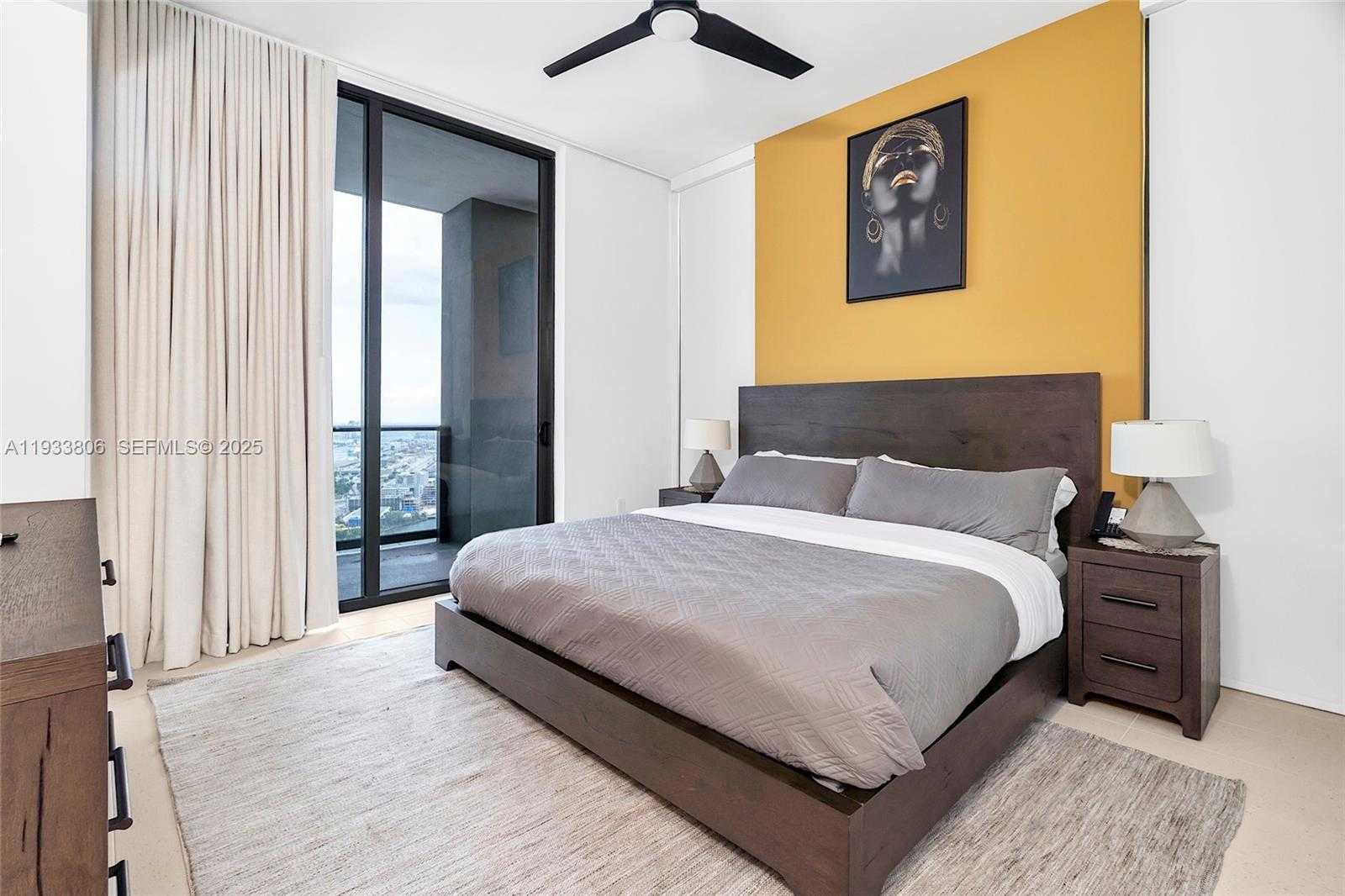 Small Image of 159 NORTH EAST 6TH ST #5016, Miami Number 24