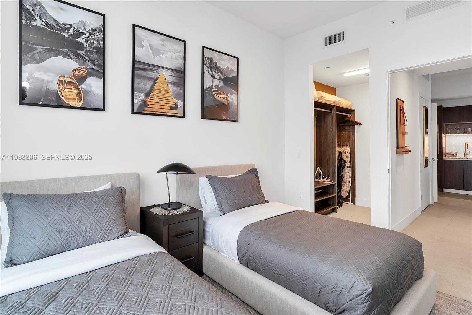 Small Image of 159 NORTH EAST 6TH ST #5016, Miami Number 32