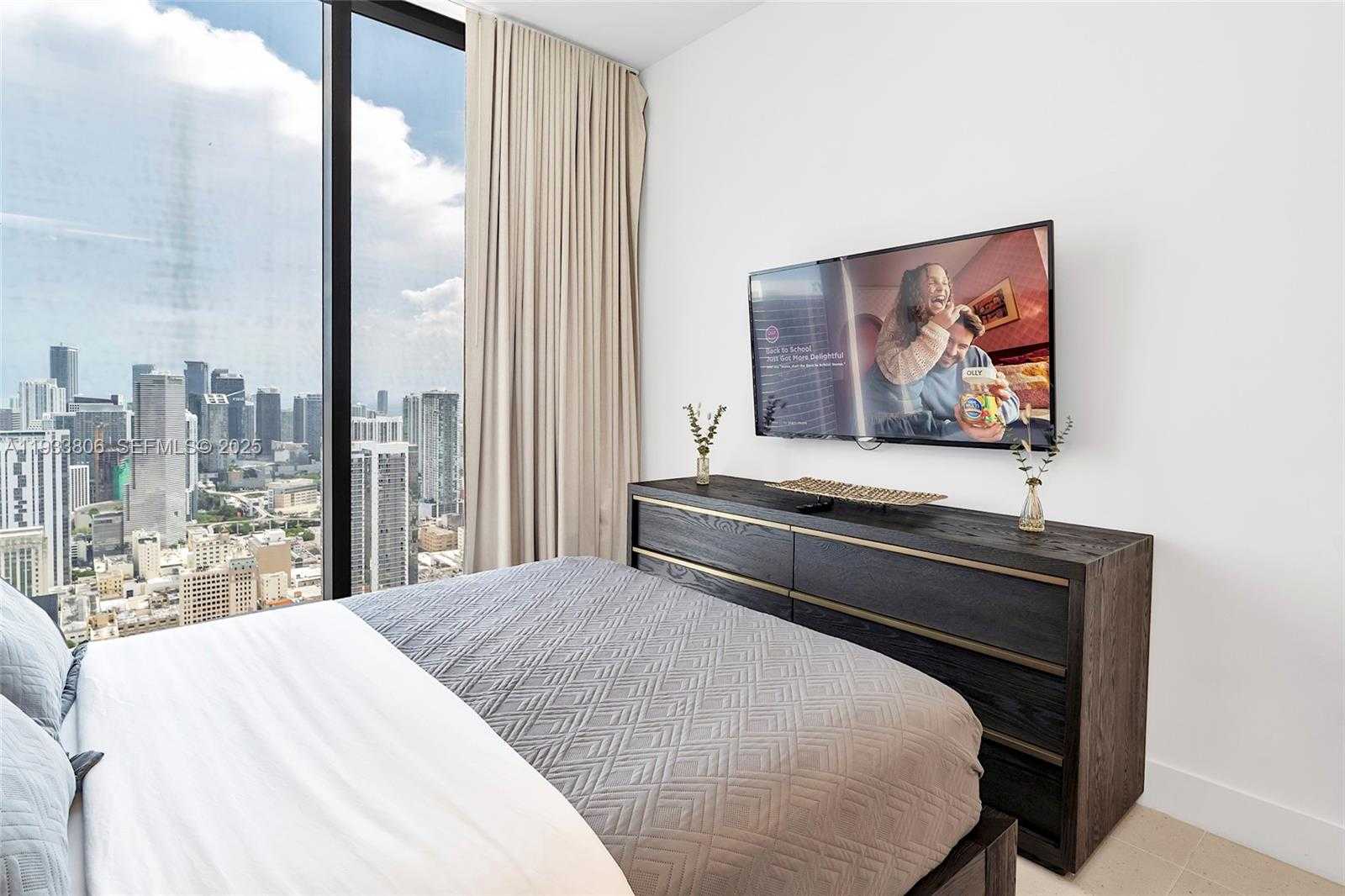 Small Image of 159 NORTH EAST 6TH ST #5016, Miami Number 38