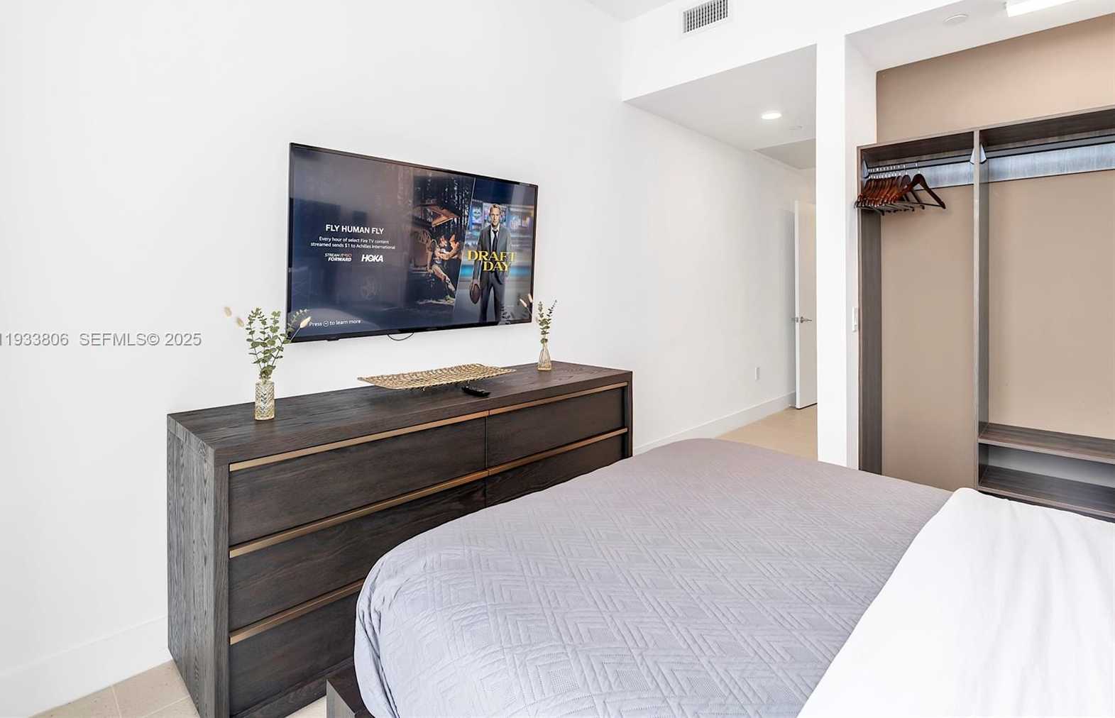 Small Image of 159 NORTH EAST 6TH ST #5016, Miami Number 39