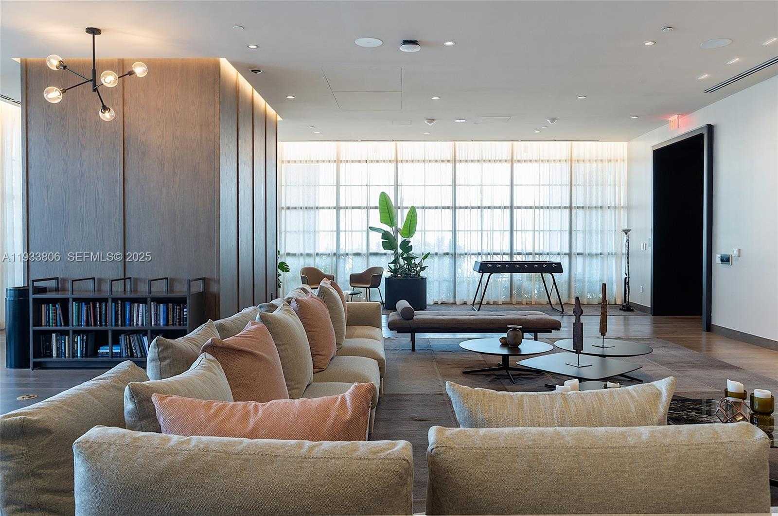 Small Image of 159 NORTH EAST 6TH ST #5016, Miami Number 58