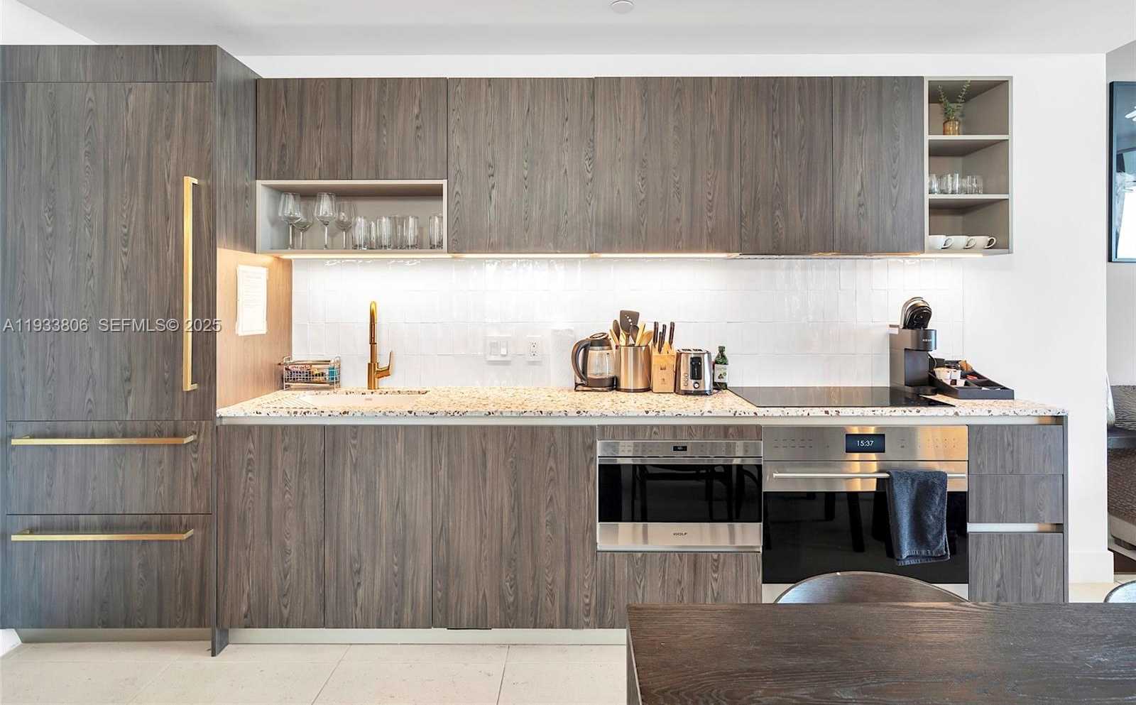 Small Image of 159 NORTH EAST 6TH ST #5016, Miami Number 9