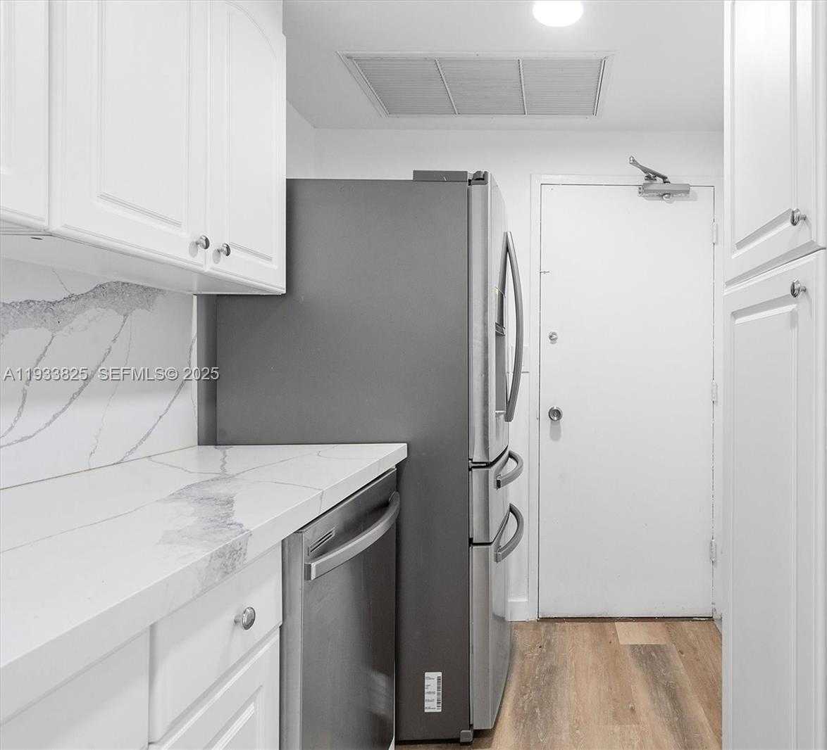 Small Image of 880 NORTH EAST 69TH ST #2K, Miami Number 11