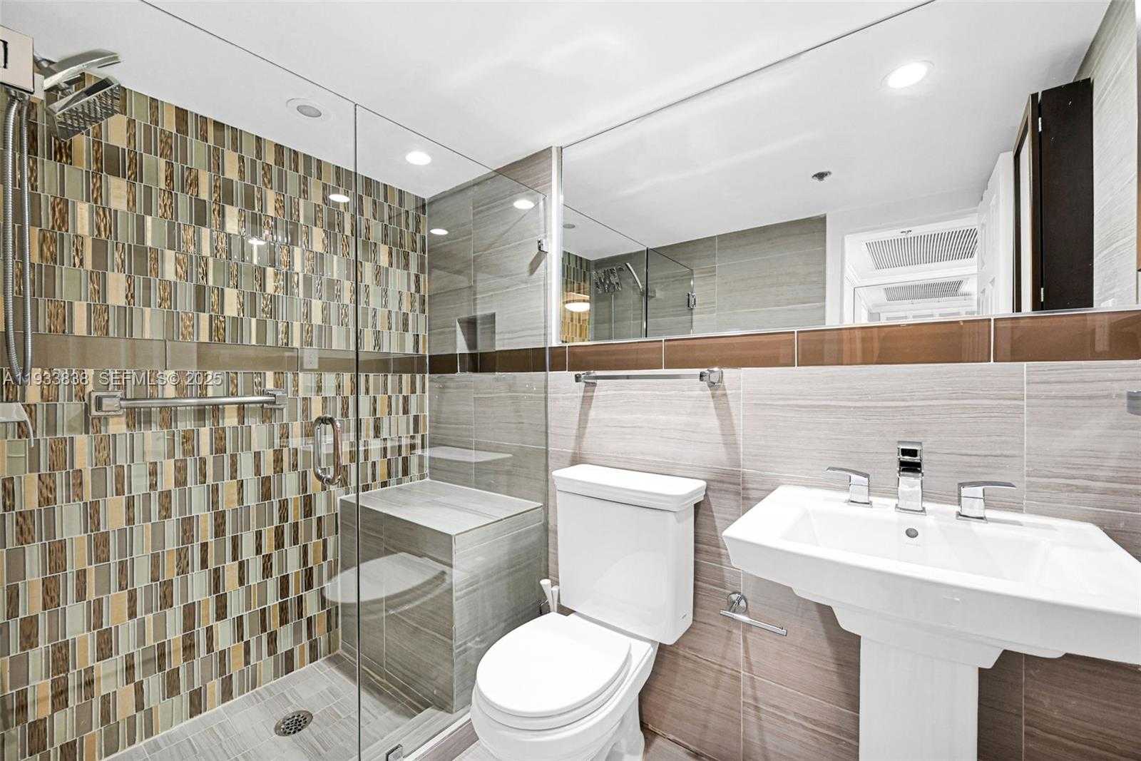 Small Image of 5225 COLLINS AVE #706, Miami Beach Number 11