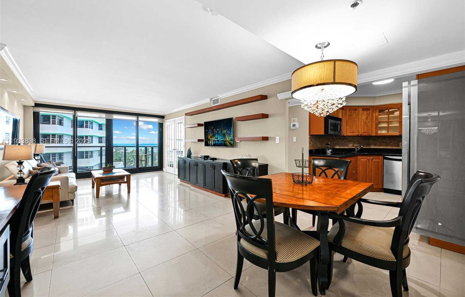 Small Image of 5225 COLLINS AVE #706, Miami Beach Number 12